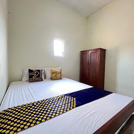 Отель Spot On 93423 Kost Berkah Near Kebun Teh Wonosari Лаванг Экстерьер фото